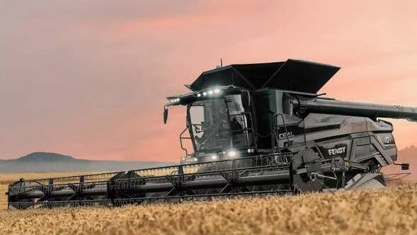 Fendt IDEAL Combine - Hamilton Ross Group